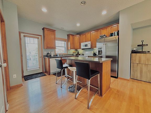 2nd image of 10850 Kingsfield Ln