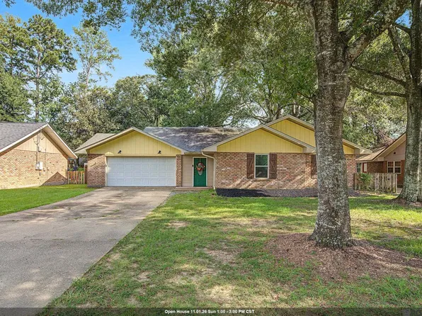 2426 Sherry St, Denham Springs, LA 70726