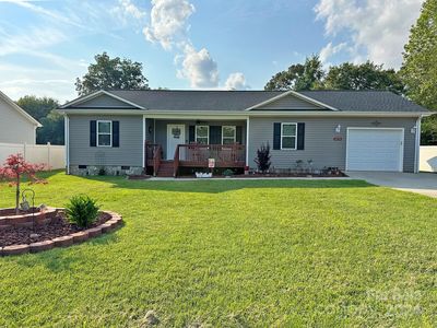 1656 S Center St, Hickory, NC, 28602