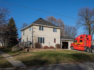 111 8th St S, Humboldt, IA 50548