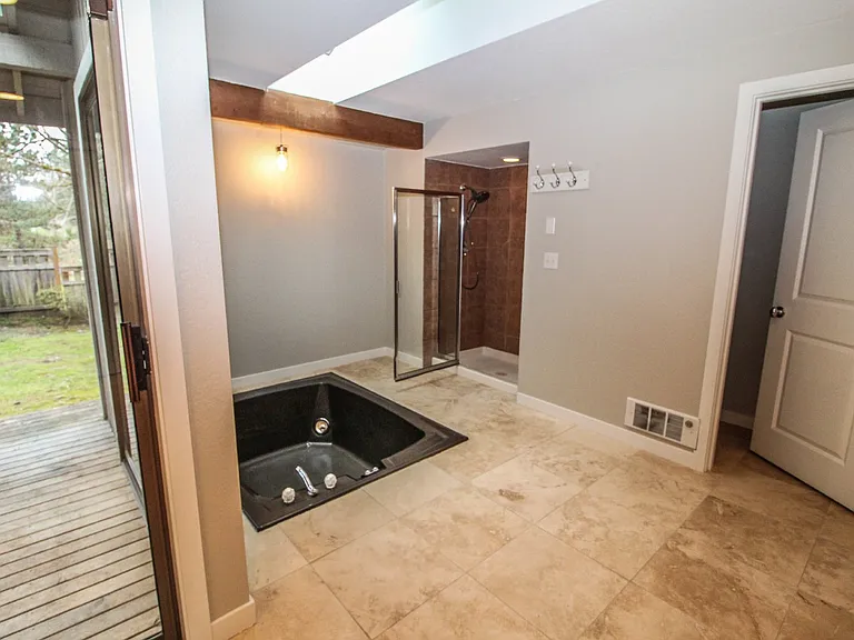14725 28th Dr SE — Photo 23