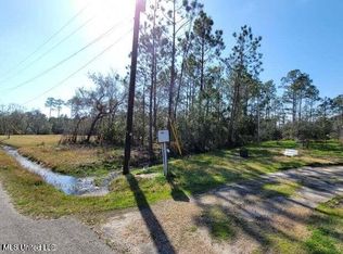 10175 River Dr #18, Bay Saint Louis, MS 39520