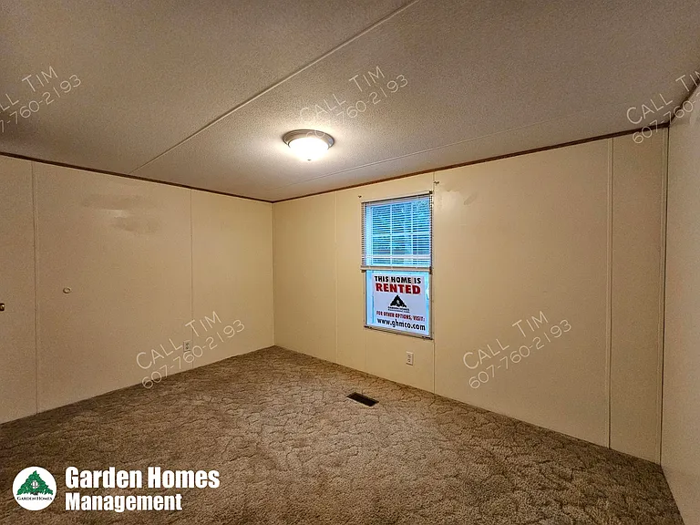 16 Jody Dr — Photo 8