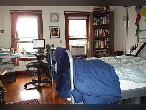 5th image of 37 Paulina St #5