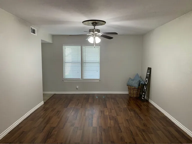 10115 Sahara St — Photo 5