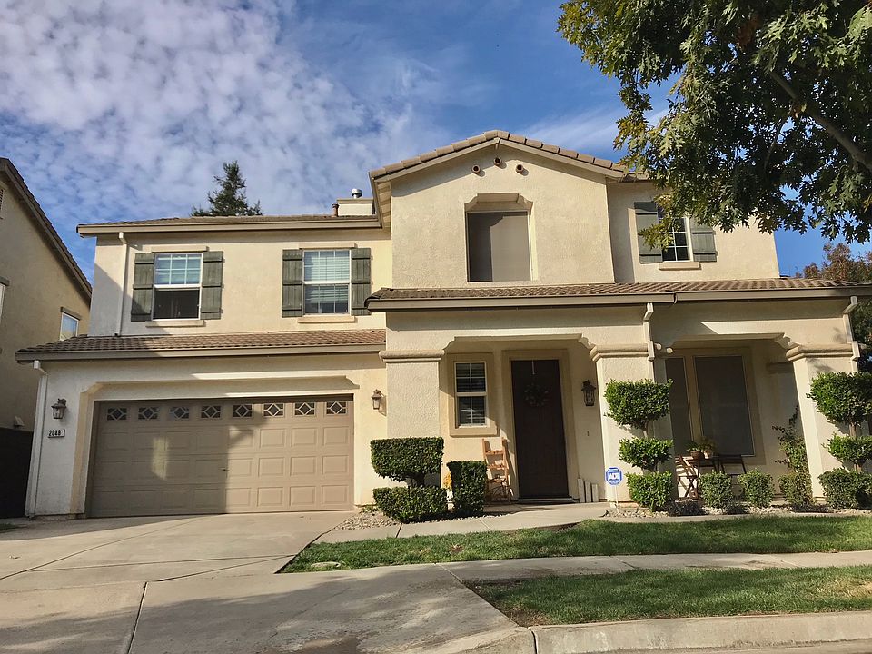 1st image of 2048 Forest Glen Ct
