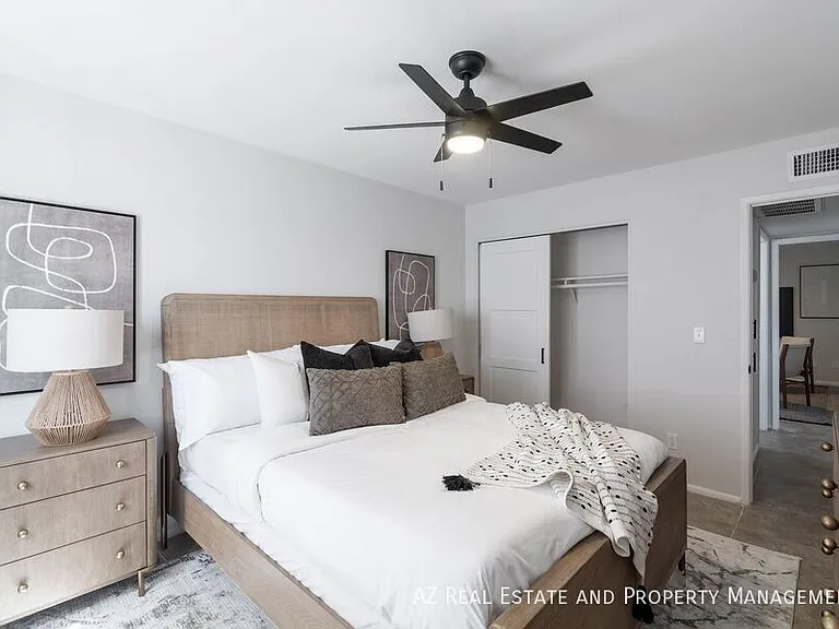 1615 N 51st St #4 — Photo 13