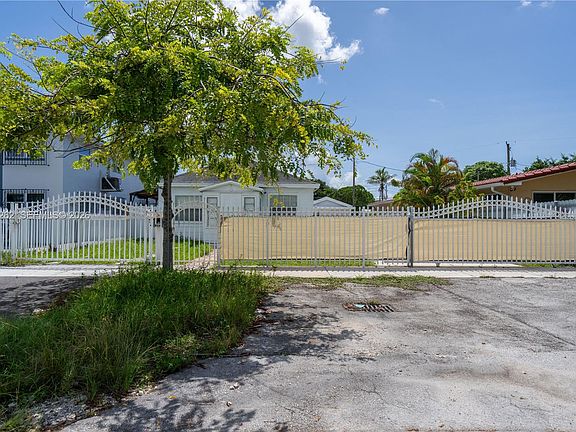 3rd image of 27 SW 55th Avenue Rd #F