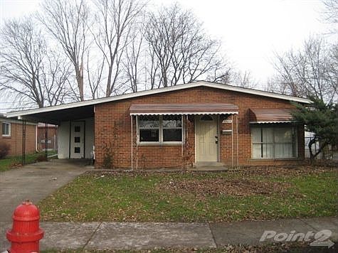 2nd image of 1585 Moulin Ave