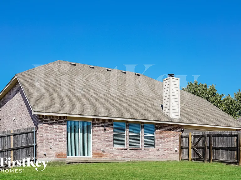 101 Sycamore Cir — Photo 15