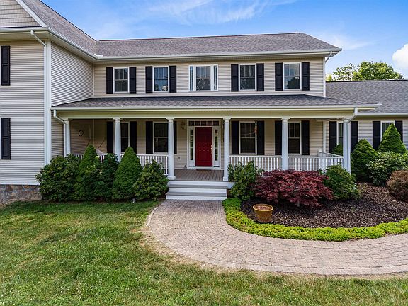 5th image of 1905 Carroll Dr