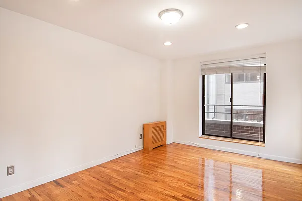 Rented by WAM Partners - William Moses Co. | media 39