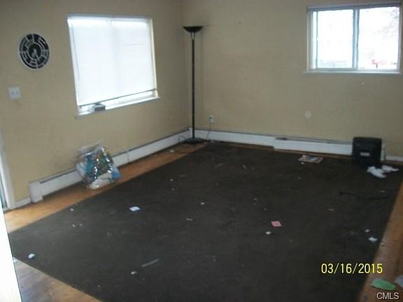 2nd image of 15 Early Ave