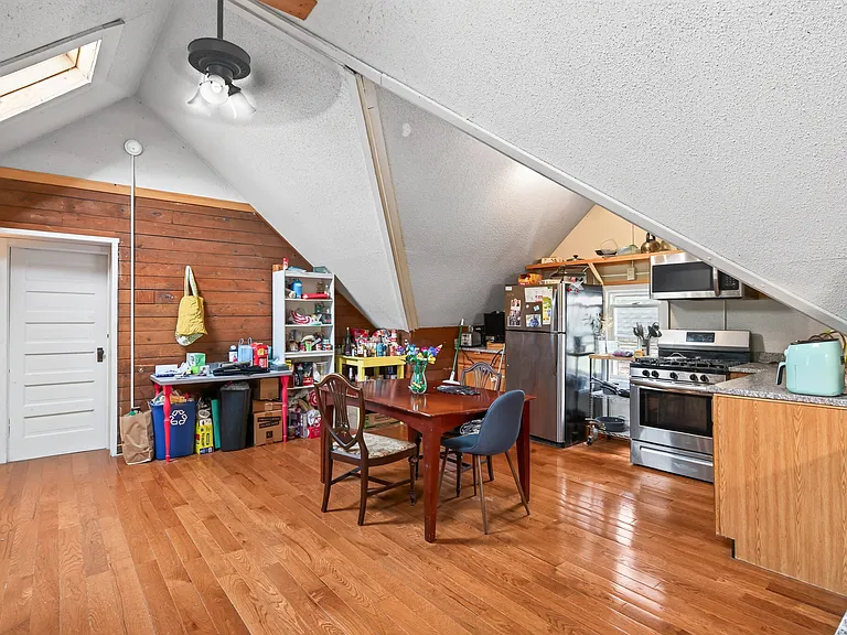 2404 Lyndale Ave S #3 — Photo 6