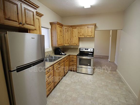 3rd image of 353 H St APT 1