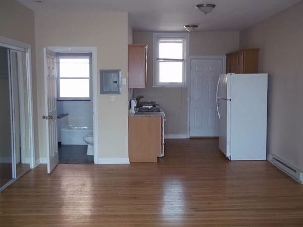 1st image of 508 Wisconsin Ave APT 2