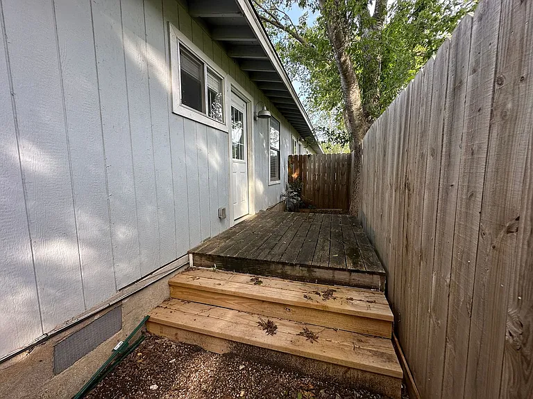 4412 Gillis Street — Photo 28