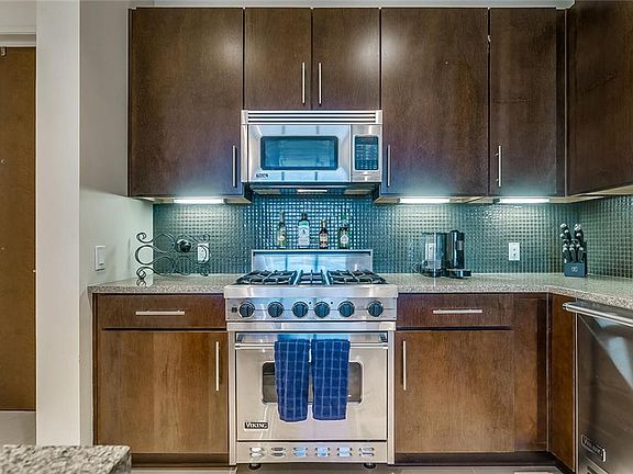 4th image of 3100 W 7th St APT 708