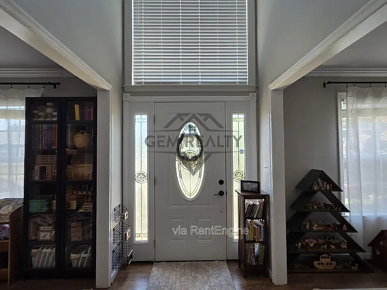 54 Dawson Dr — Photo 3