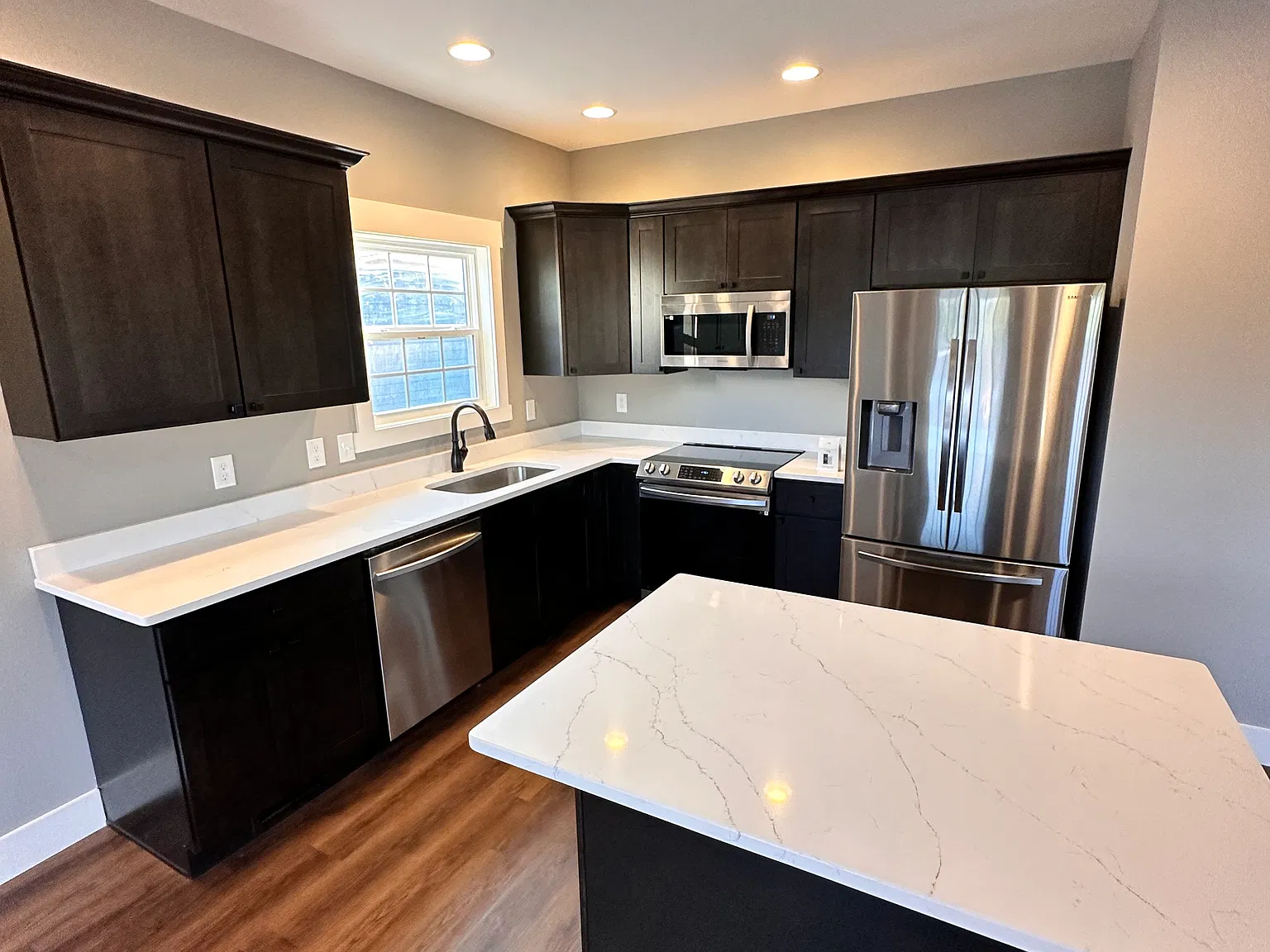 3 bed, 1332 sqft, $1,800 — Photo 3