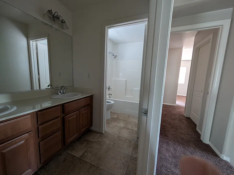 644 Ryan Peak Ln — Photo 2