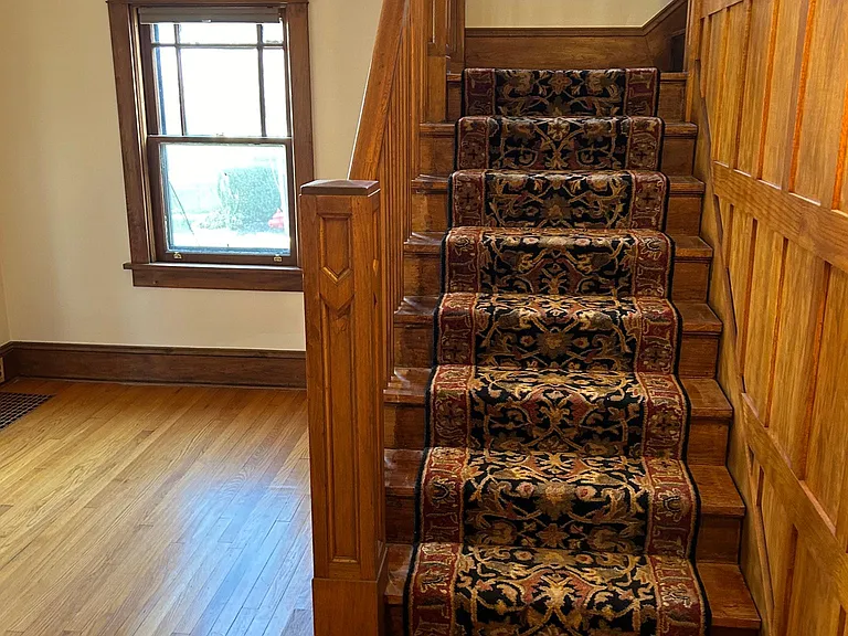 315 W 3rd St — Photo 3