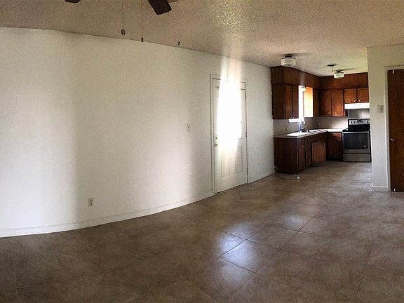 4th image of 1313 Edgehill Trl