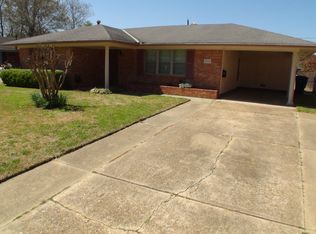 2018 Lovers Ln, Shreveport, LA 71105