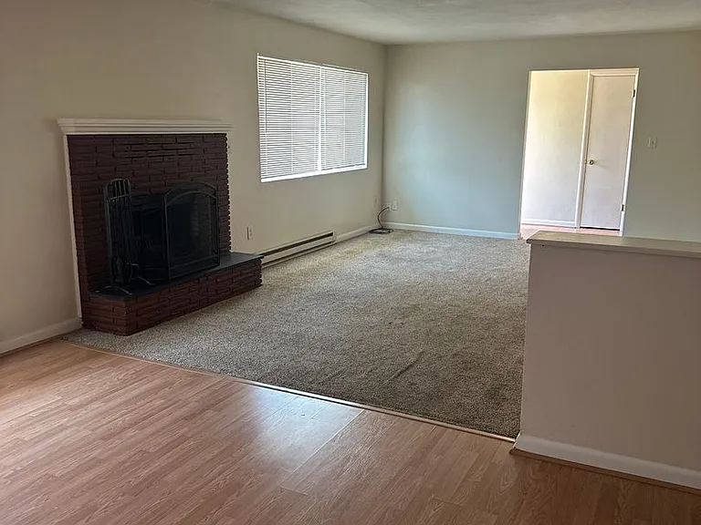 405 W Hazel St — Photo 12