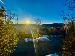 388 Alden Partridge Rd, Hartford, VT 05047