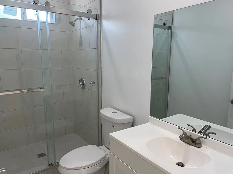 317 1/2 N Alvarado St — Photo 16