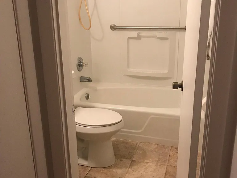 1433 Trinity Rd — Photo 6