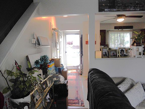 5th image of 8172 Farnum Ave