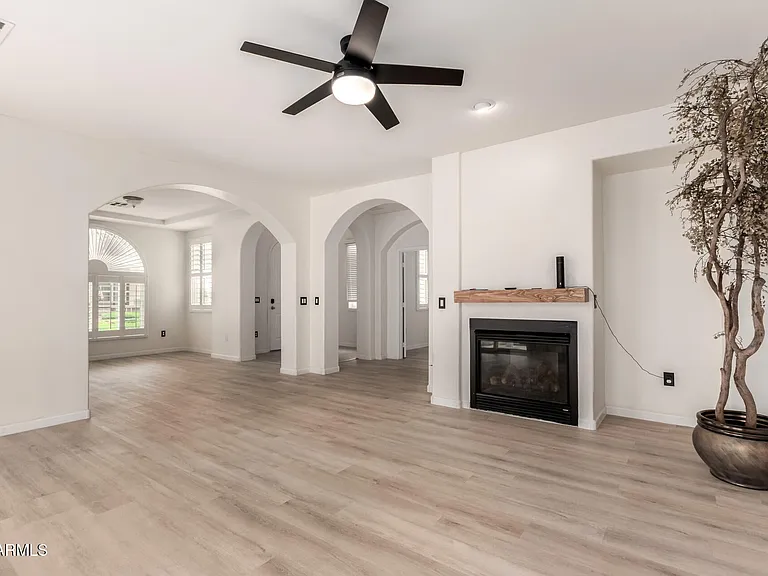 1162 S Agnes Ln — Photo 5