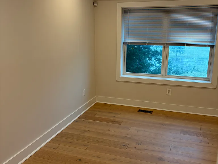 1722 W Virginia Ave NE #2 — Photo 22