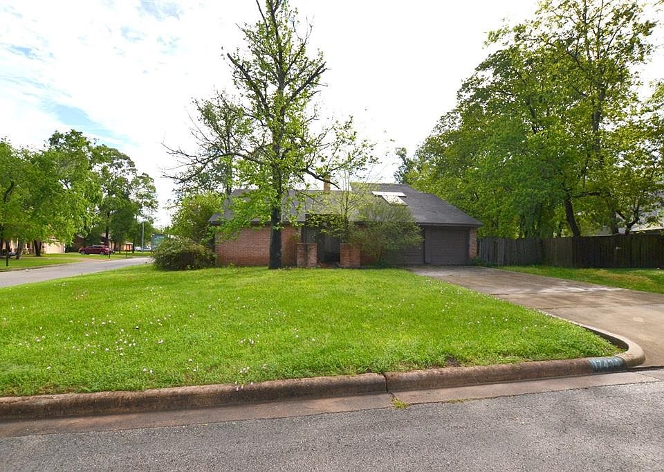 17434 Crows Nest Way Crosby TX | Zillow