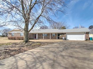 15935 N 310th Rd, Morris, OK 74445