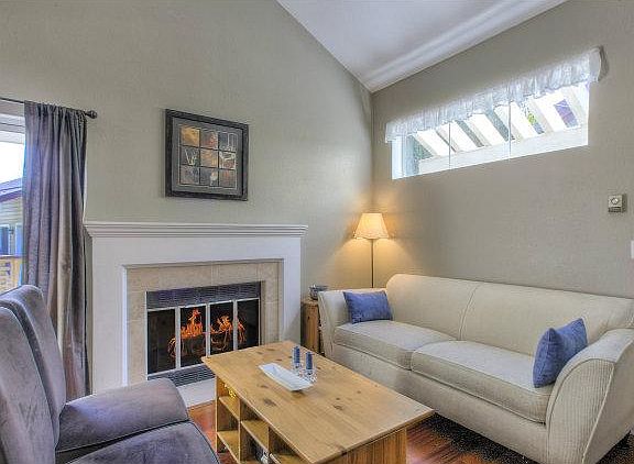 3rd image of 453 Cork Harbour Cir