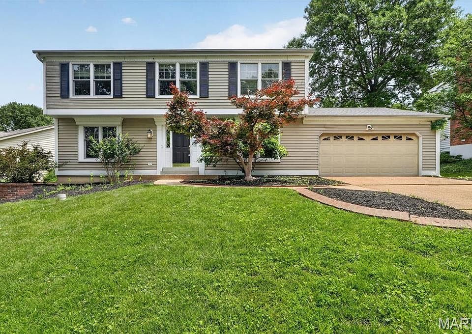 1st image of 800 Bridlebrook Ln