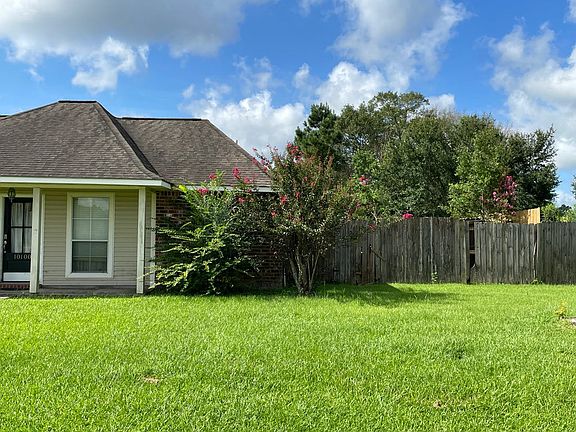 2nd image of 10100 Chapel Hill Dr