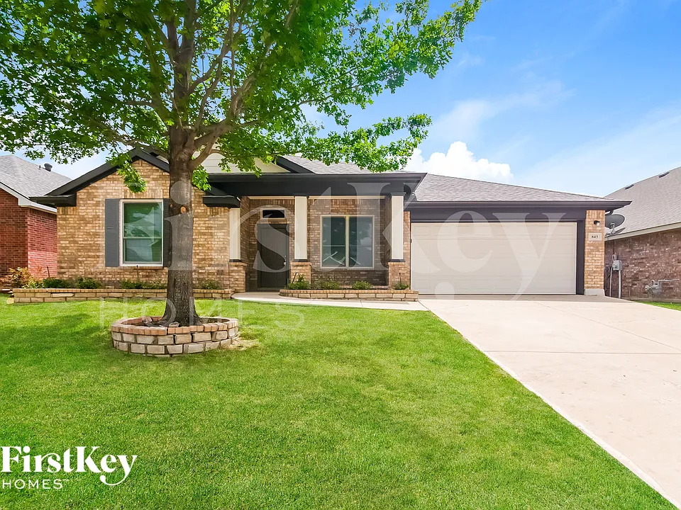 843 Ridgecrest Rd