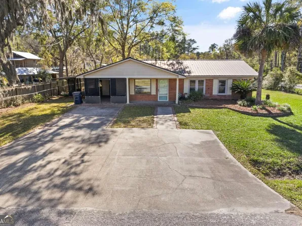 109 East Ave, Waverly, GA 31565