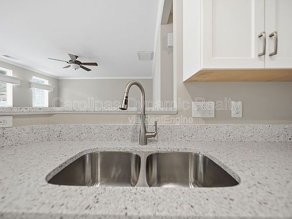 3rd image of 514 Turning Leaf Way