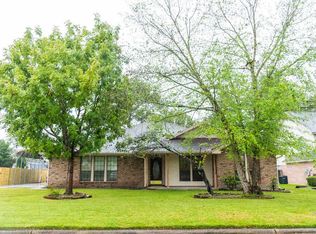 6335 Raton Cir, Beaumont, TX 77708