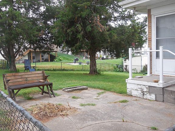 5th image of 7401 Schuyler Dr