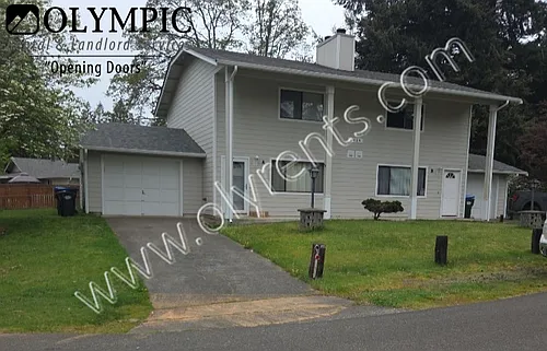 1419 Mamook Ct NE #A/B Photo 1