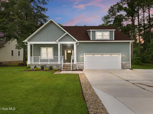 807 Navidad Bank Court, New Bern, NC 28560