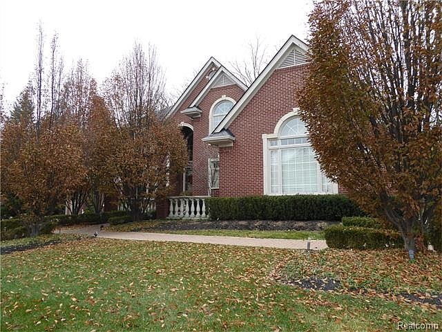 1st image of 5555 Hampshire Dr