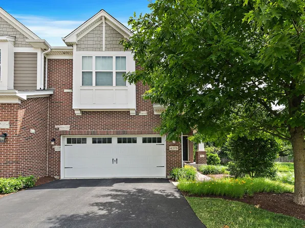 4275 Fiona Ln, Lisle, IL 60532