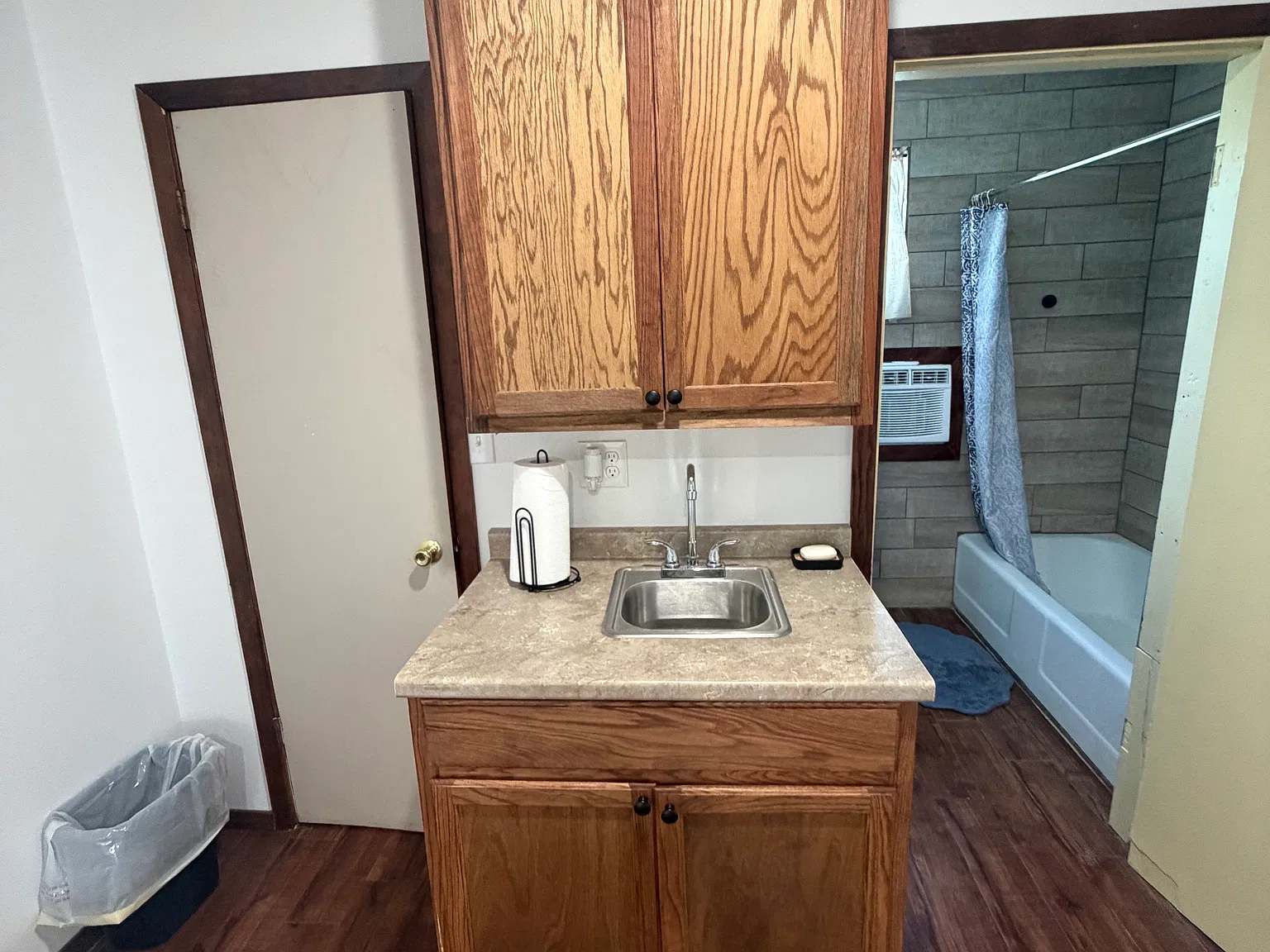 Studio, 250 sqft, $750 — Photo 3